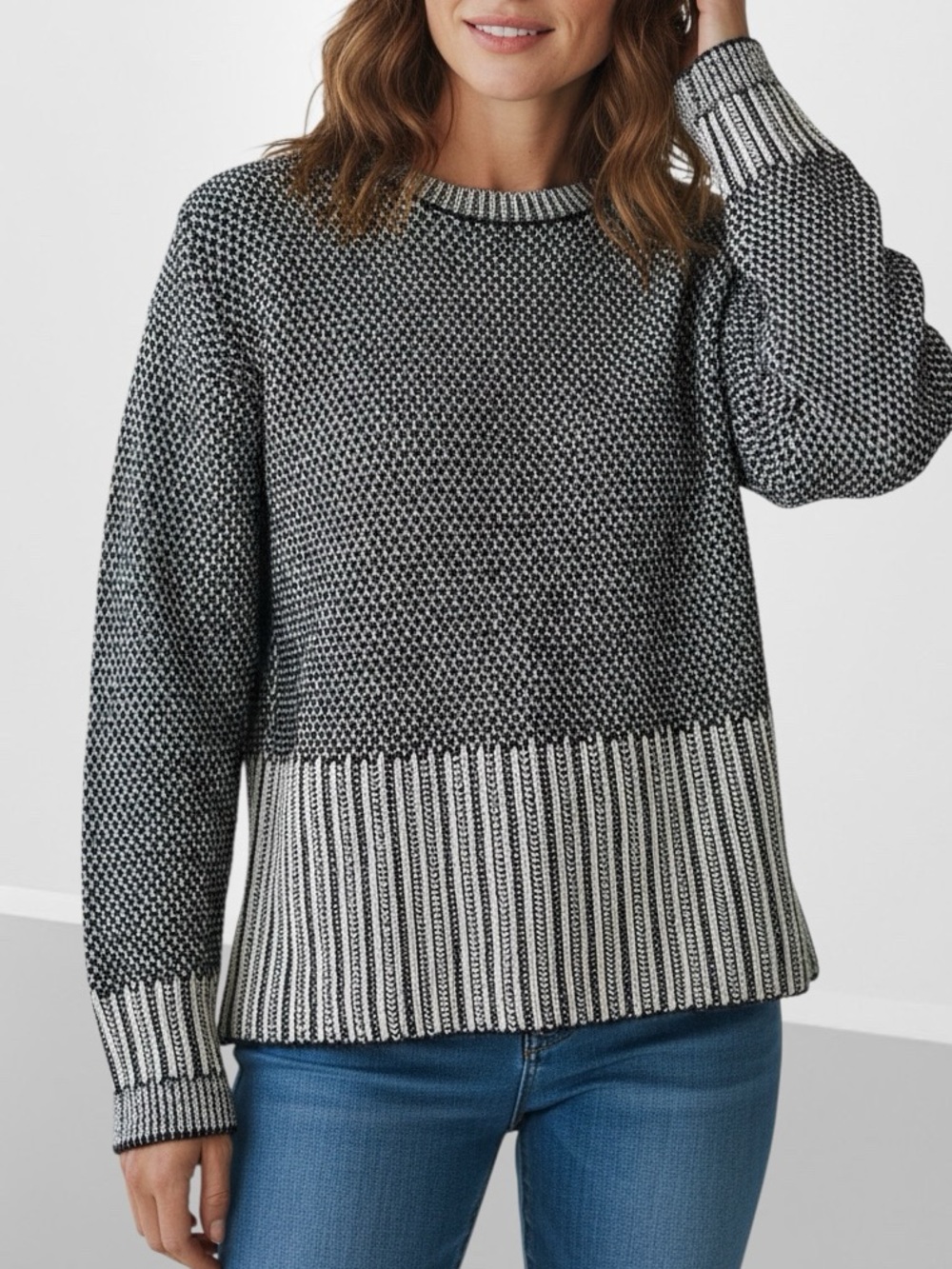 RED by Saks Fifth Avenue Black & White Textured Knit Long Sleeve Sweater Women L
